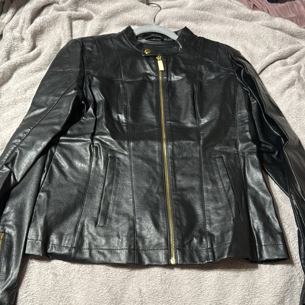 Jacket - Picture 12 of 12